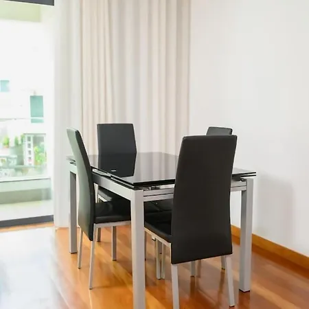 Esmael 2 By Mth Apartment *